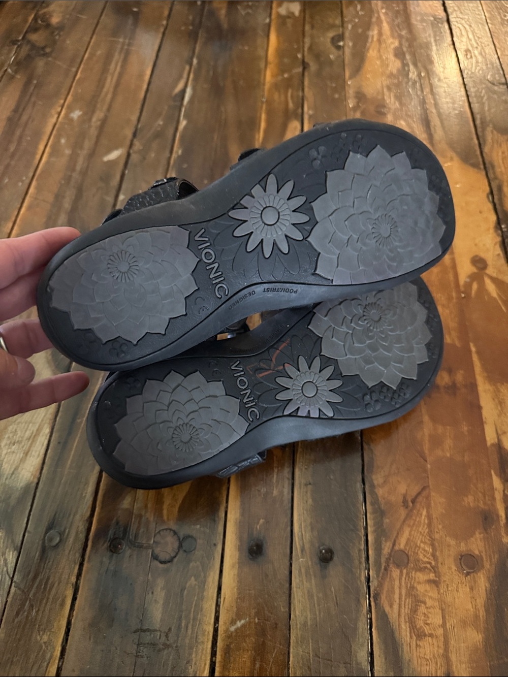 Vionic sandals - Picture 5 of 6
